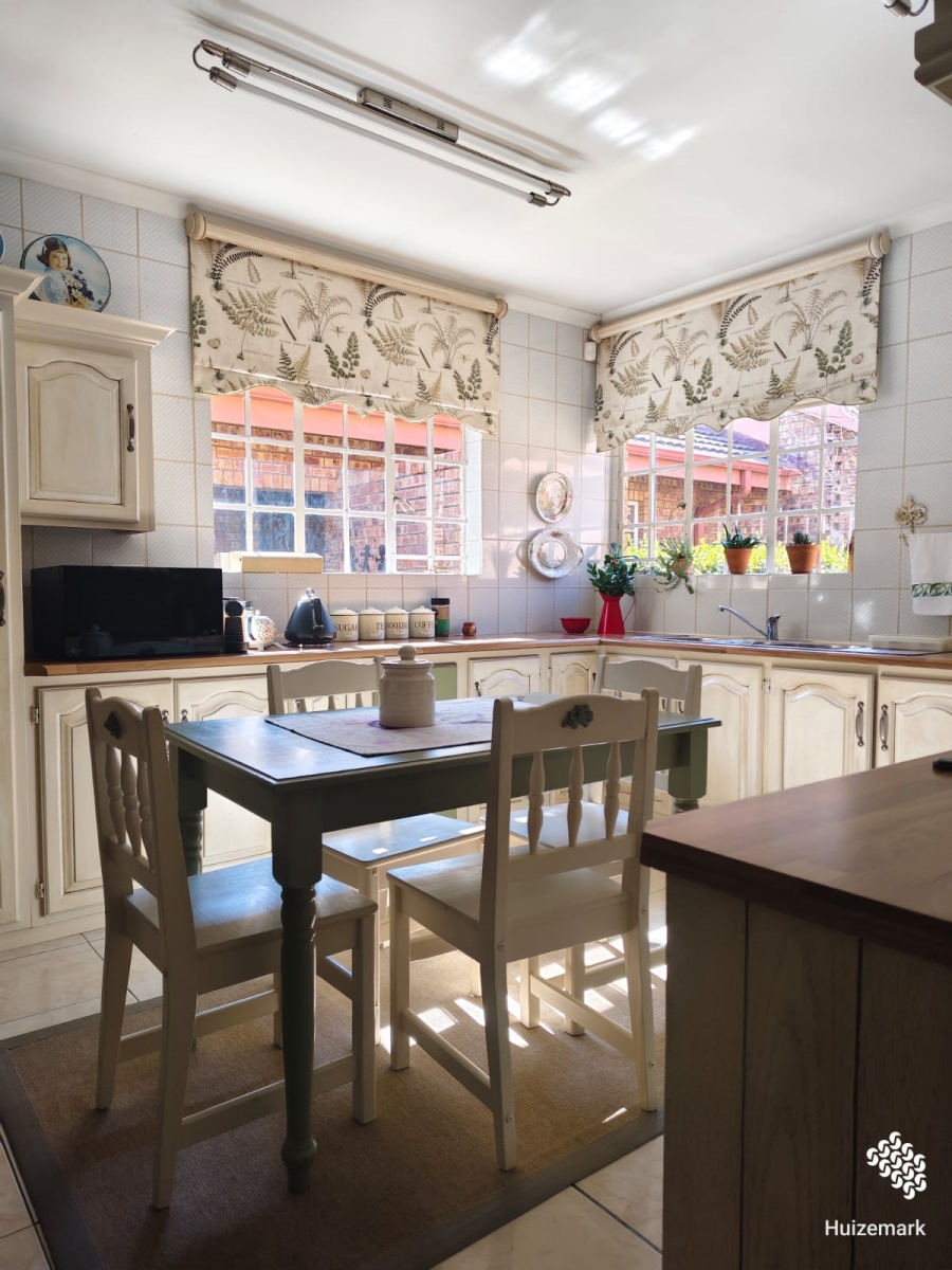4 Bedroom Property for Sale in Vaalpark Free State